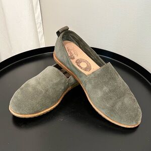 SOREL Ella Suede Leather Slip On Green—WOMENS SIZE 7.5